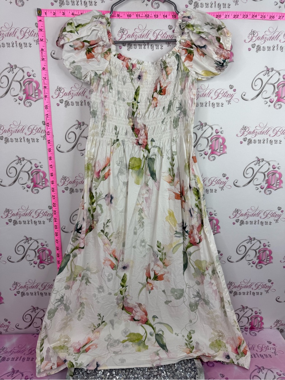 H&M dress smocked flowers White Floral Puff Sleeve Dress